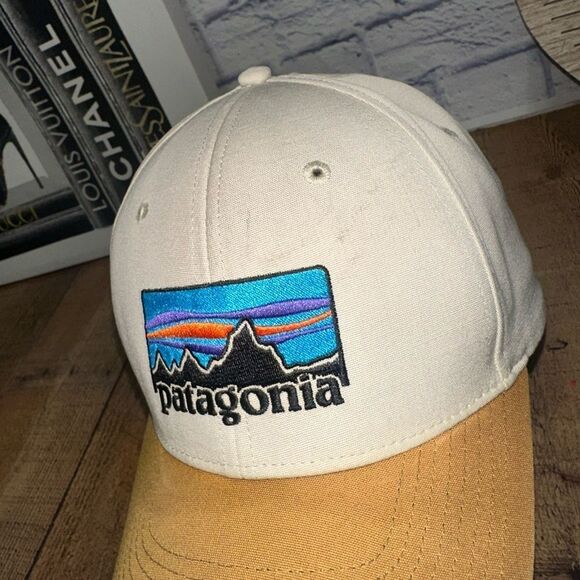 Patagonia Trucker Hat Cap Adult Beige Brown Snapback - Picture 6 of 9